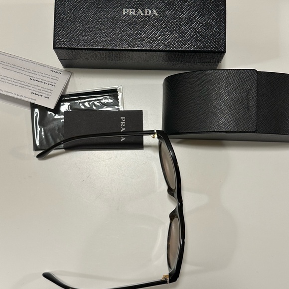 Prada women’s cateye sunglasses in brown/tortoiseshell model# 2au-6s1 140 3n - Picture 4 of 4